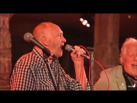 Roger Chapman & Jim Cregan  & Laurie Wisefield  & Green Band “ Burlesque “