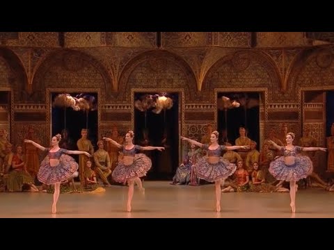 LA BAYADÈRE - Gamzatti’s Friends (Opera de Paris)