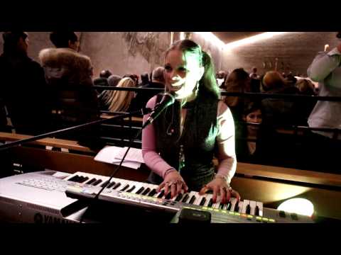 "WIR STEHEN VOR DIR" (Danksagung) - MISSA HUMANA (Uraufführung am 24.12.2016)