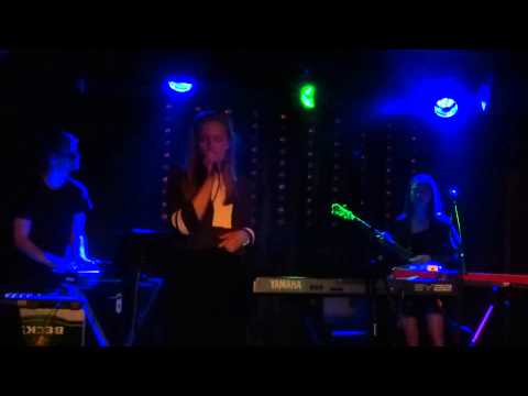 Lisa Alma - Fern - Live @ Kleiner Donner, Hamburg - 05/2015