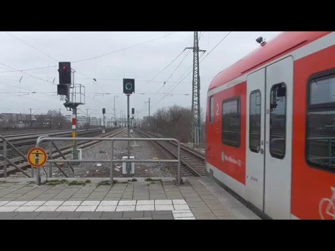 Ausfahrt BR 423 Dreifachtraktion aus Hirschgarten als S4 richtung Geltendorf