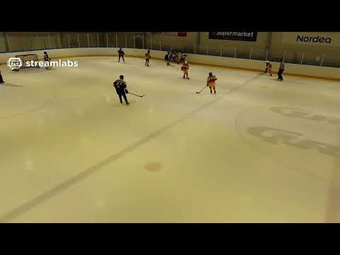 D2 AAA / JYP Punainen - Diskos Punainen / 6.12.2019 klo 16:10 / Buugi2