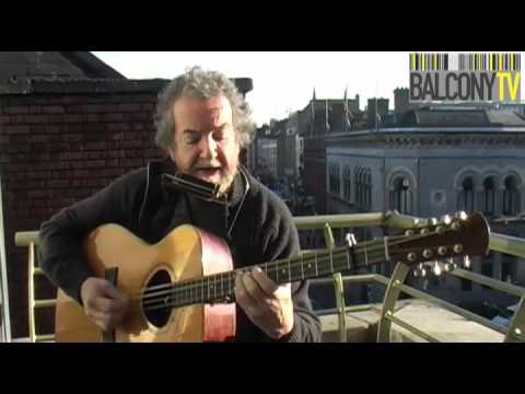 ANDY IRVINE - NEVER TIRE OF THE ROAD (BalconyTV)