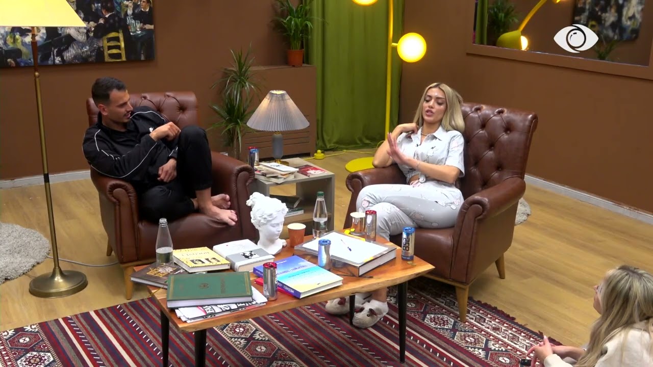 Kam qenë e para e klasës, mësoja shumë/ Brikena bisedon me banorët