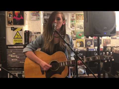 Samantha Durnan - Heartbeat (Live at Sound It Out Records)