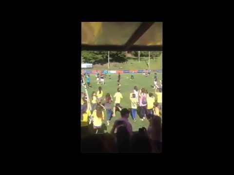 Juan Guillermo Cuadrado bailando en el Campestre Medellin