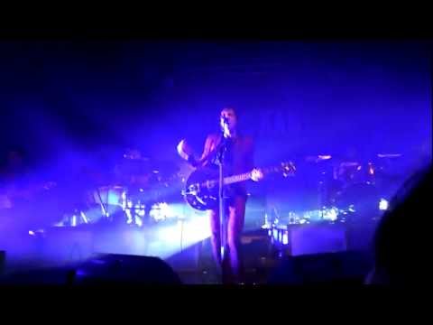 Miles Kane - Looking Out My Window @ HMV Forum, London 04/28/12