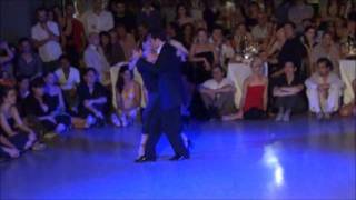GERALDIN ROJAS EZEQUIEL PALUDI bailando  MILONGA DEL RECUERDO en FRUTO DULCE TANGOS de VILLA MALCOM