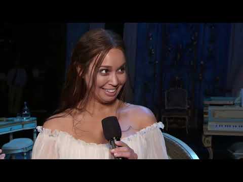 Thumbnail of the video: Nadine Sierra on Singing Violetta