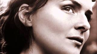 Emiliana Torrini ♪ Gun