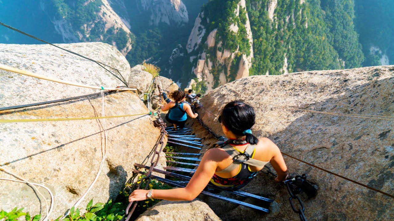 Las 8 ESCALERAS MÁS PELIGROSAS y EXTREMAS DEL MUNDO