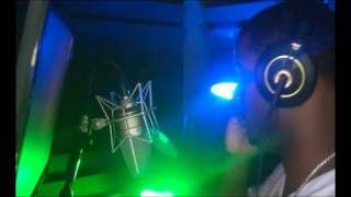 DA GLITCH FT T.Y,  L DOT- SLOW DOWN