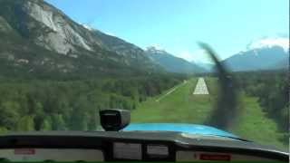 preview picture of video 'Landing Bella Coola Cessna 172 C-FIVG'