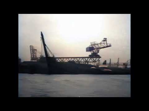 Rotterdam en de Havens in kleur! Rotterdam and its Harbors in 1925 in color [A.I. colorized]