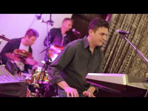 Apsolutno fantastično - "Žene vole oficire"