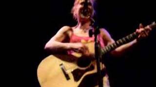 Kristin Hersh &quot;Hook in Her Head&quot; Live