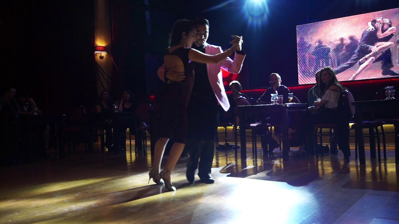 Niko Carambas y Belén Martínez (milonga)
