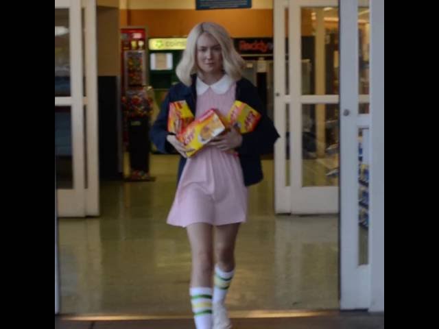 Vídeo relacionado con Disguise Disfraz Eleven Stranger Things Niña, Vestido Once, Disfraces para Halloween y Carnaval Niña, 10-12 años