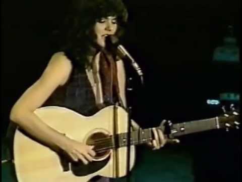 Linda Ronstadt In Atlanta   1977   07   It Doesn't Matter Anymore