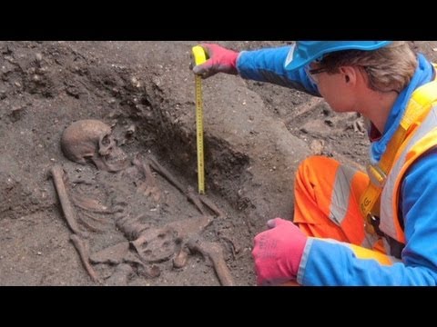 Black Death 'plague pit' found in London