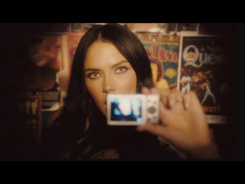 Kaeyra - Kiss Kiss [Official Music Video]