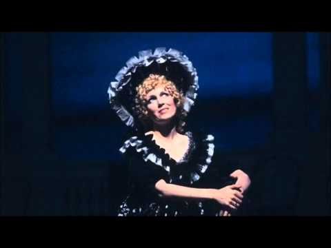 Lella Cuberli - Non si dà follia maggiore - "Il turco in Italia" (Pesaro, ROF 1983)