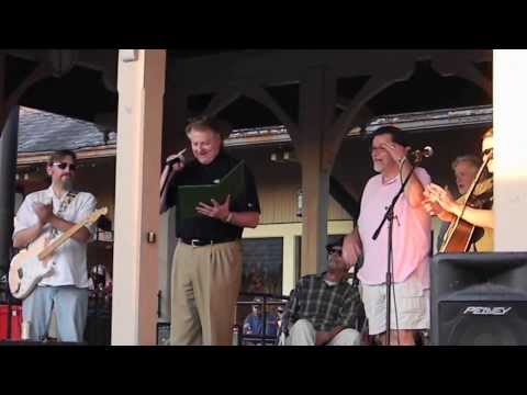 huntington, wv mayor steve williams proclaiming "diamond teeth mary way" at 2013 blues festival