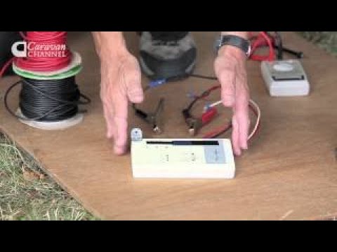 CC S04E25 - CARAVANNING BASICS Solar panels