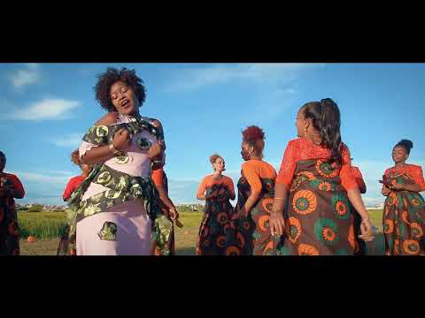 Simonda - Arahabaina ( clip officiel by SIFAKA FIlms )