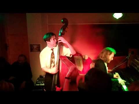 Niels von der Leyen Trio - Boogie Woogie Stomp (live)