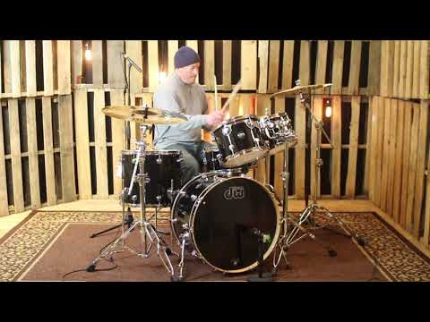 DW Performance Maple Gloss Black Drum Set - 22,10,12,16,6.5x14