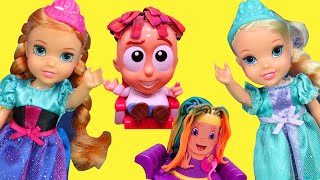 Play-doh hair ! Elsa &amp; Anna toddlers have new baby sitters - playset
