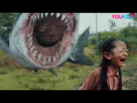 【CLIP】Big Shark attacked a little girl while she was on a swing! | Land Shark | YOUKU MONSTER MOVIE