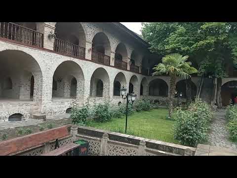 Um vislumbre do Caravançarai Sheki Lower