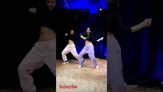 Download lagu Lucky Boy Song | Bachna Ae Haseeno #Bipasha Basu | #sunidhichauhansongs, #Hard Kaur, Vishal-Shekhar mp3