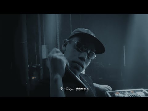 BUMBUM NO CHÃO - MC MR BIM, MC GW, MC YANCA, MC MAGRINHO ( DJ RONA )