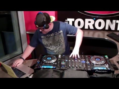 DJ Mallon LIVE on the Z103.5 Drive at 5 Streetmix - January 15, 2015