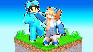 Download lagu Locked on ONE CHUNK with CRAZY FAN GIRL! mp3 Download lagu Locked on ONE CHUNK with CRAZY FAN GIRL! mp3