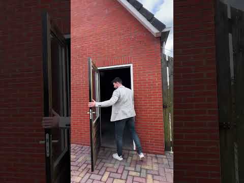 Te Koop Statige woning met bijgebouw aan de Hearrewei 10 in Marrum