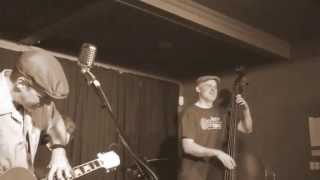 She Walks Right In (Clarence Gatemouth Brown)  - Louis Janelle Blues Band