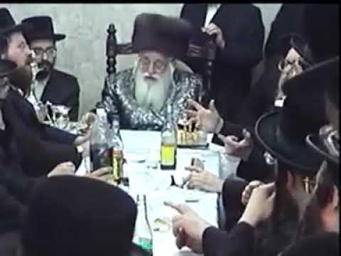 Viznitzer Rebbe ztl on Hanukkah