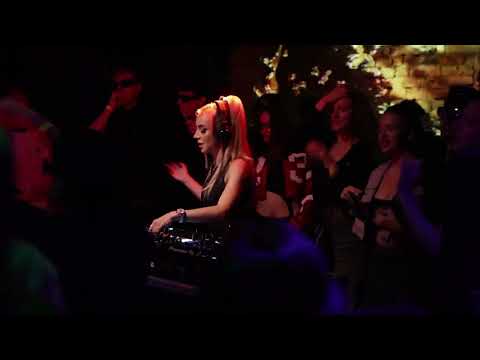 Karry G - Live Podcast 016 / Melodic Techno & Progressive House