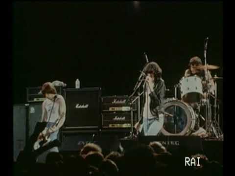 Ramones live Rome 1980 (part 3)