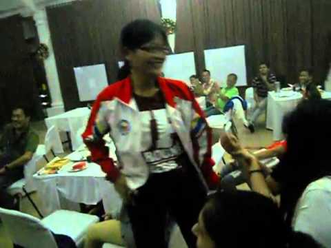 Nil Maglas Chess Videos: WIM Mikee Suedee Dancing at Asian Juniors Chess Championship 2014