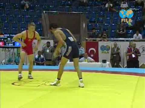 WM Jun 09 GR 50 kg Ferhat Tekin TUR Lukas Högelmeier GER