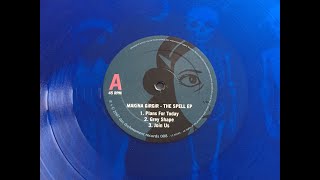 Makina Girgir -- Grey Shape