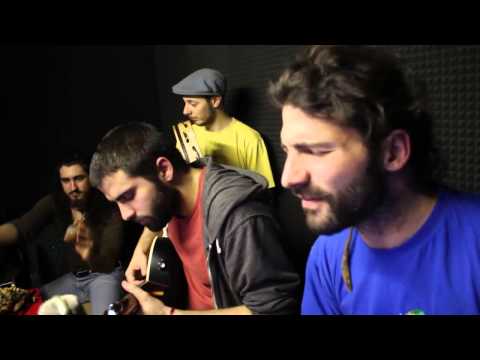 Tartaglia & Aneuro -So viv (live @RadioBaiano/INDIEfferenti,17/03/2015)