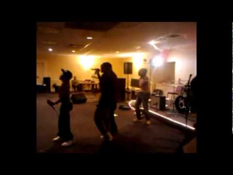 Lil Britt Ft Yung Gutta - Waking Up Performance At Government House