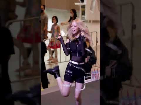 [Fancam] 221002 Pun BNK48 - Believers @BNK48 12th Single "Believers" Roadshow Mini Concert