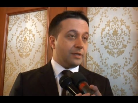 Napoli - Sibillo, inventore del cloud e candidato al Nobel, ospite in Regione (24.11.15)